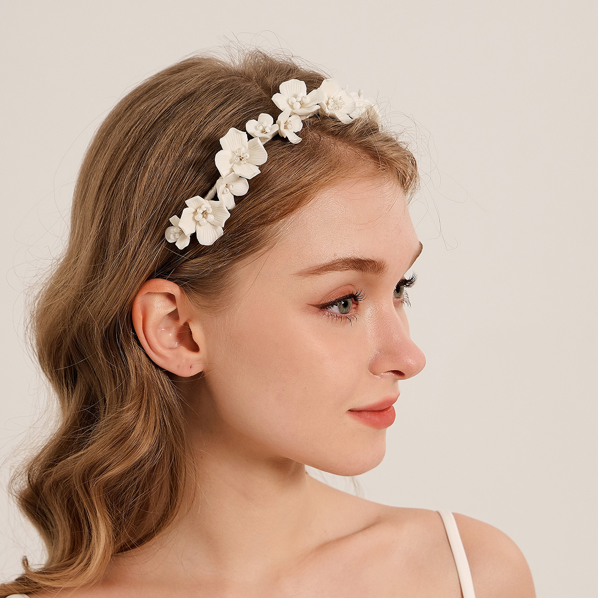 Efily Bride White Flower Hair  - Wedding Arch Flower ulasan dan harga